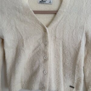 Hollister Cream Fuzzy Button-Up Cropped Cardigan